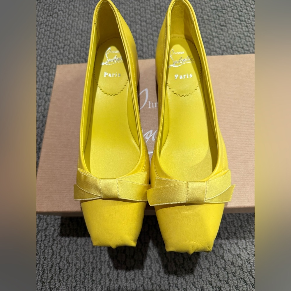Christian Louboutin, yellow, soft, lambskin, leather size8 new